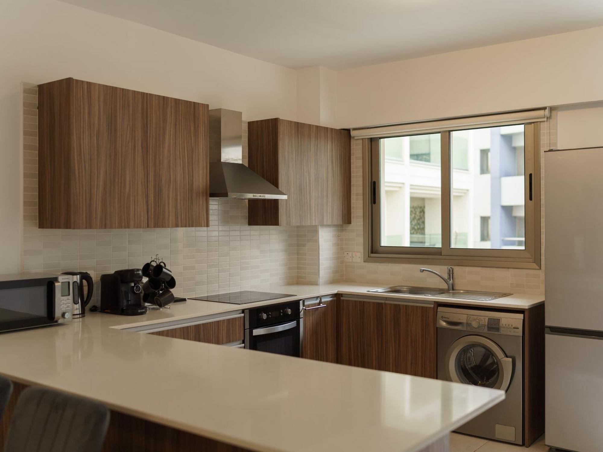 לרנקה Halcyon Central Apartment מראה חיצוני תמונה