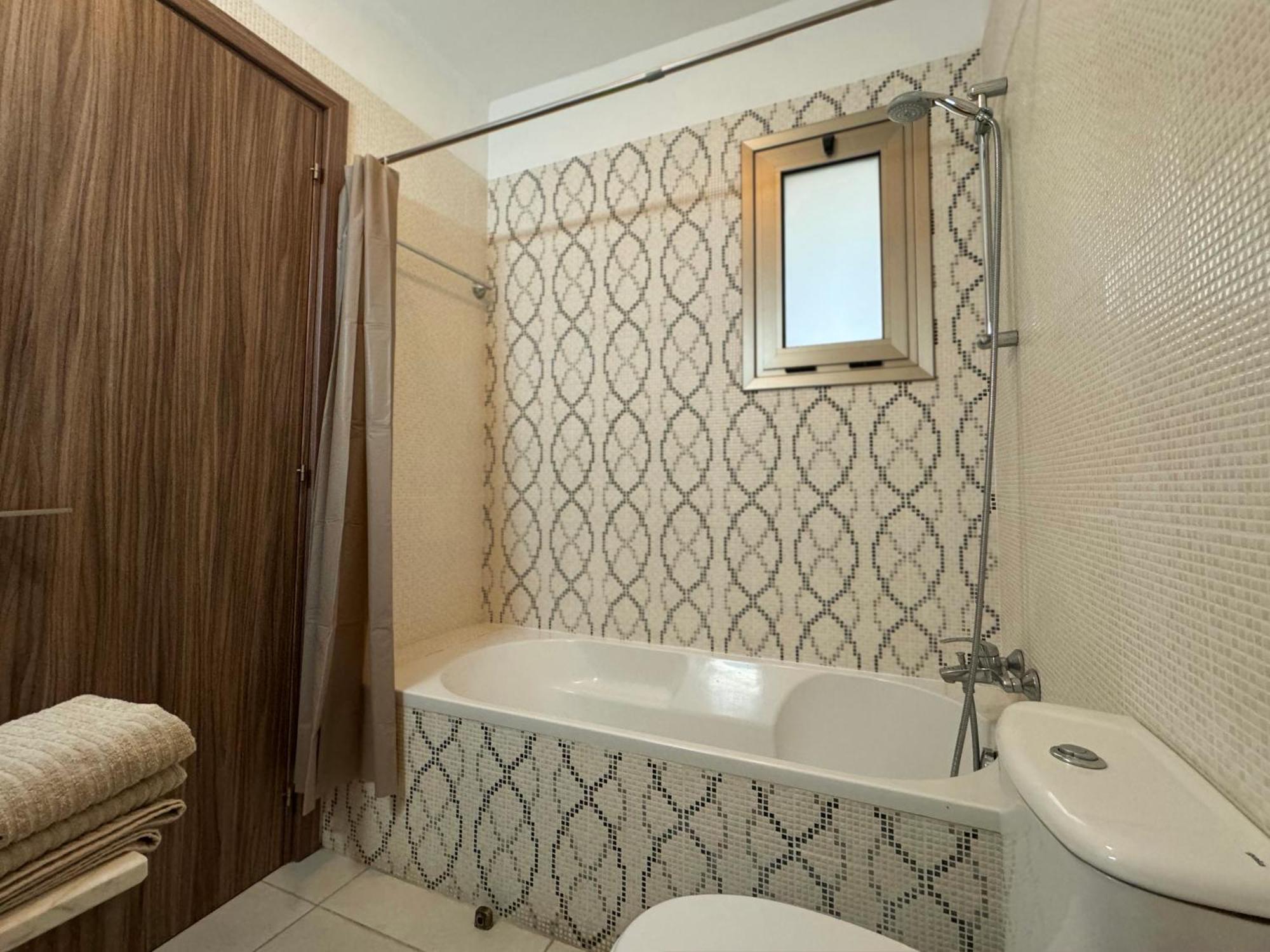לרנקה Halcyon Central Apartment מראה חיצוני תמונה